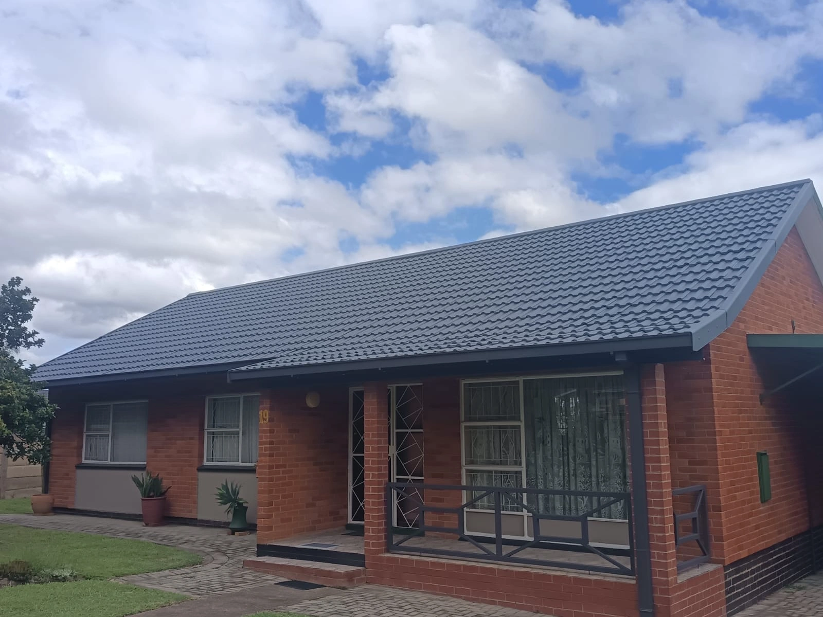 Roofing work by E.R Contractors & Electrical